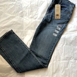 Levi’s 724 high rise straight jeans